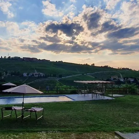 Cascina Gaione Via Gallina,18b 12052 Cn * Neive