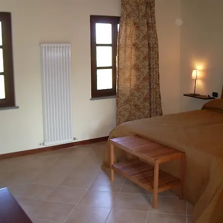 Casa di campagna Cascina Gaione Via Gallina,18b 12052 Cn Neive