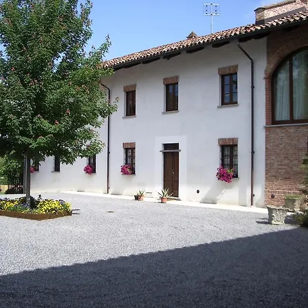 Casa di campagna Cascina Gaione Via Gallina,18b 12052 Cn *