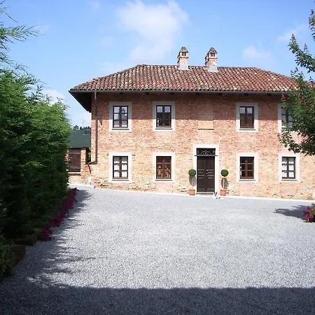Casa di campagna Cascina Gaione Via Gallina,18b 12052 Cn *